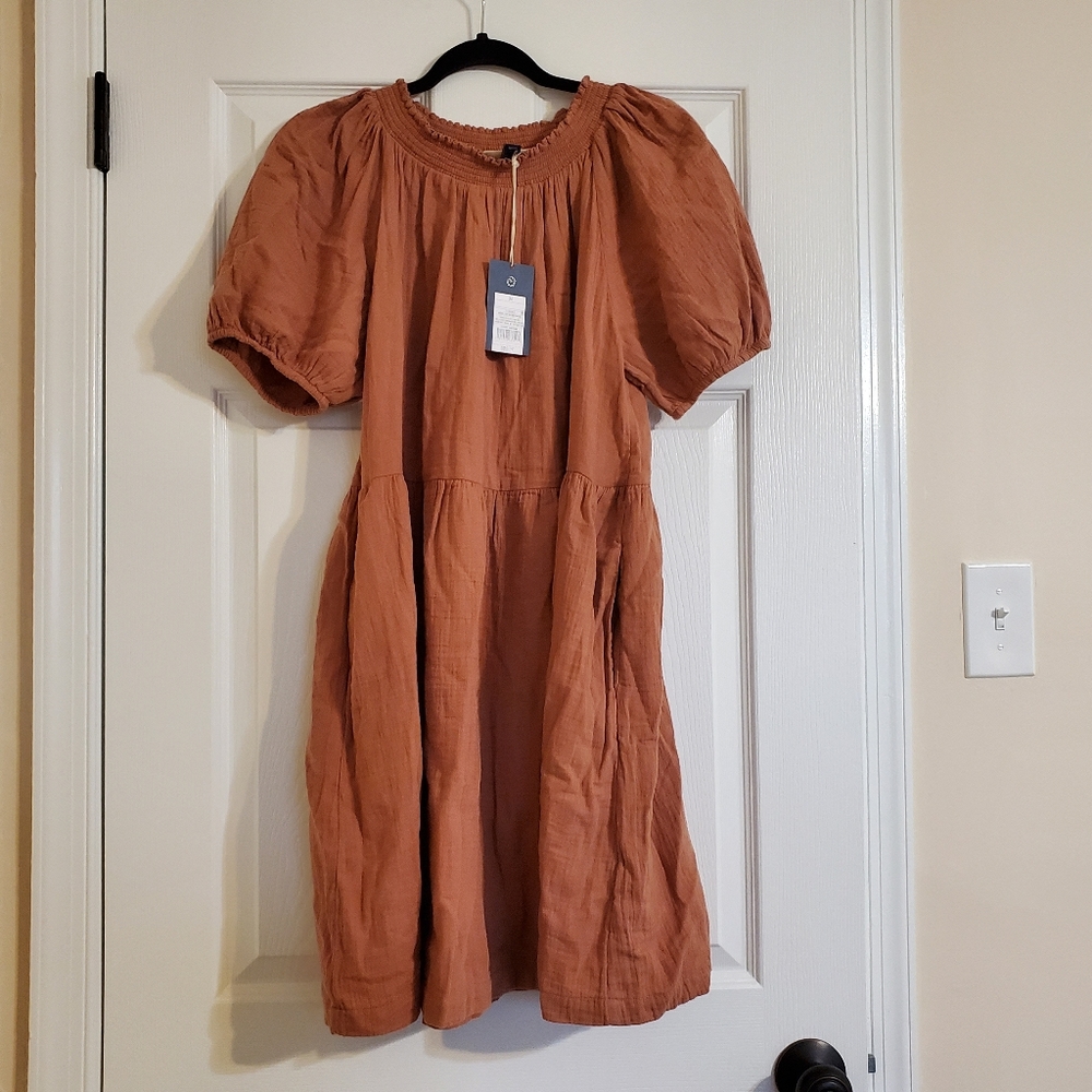 Universal Thread Smocked Puff Sleeve Dress Size M